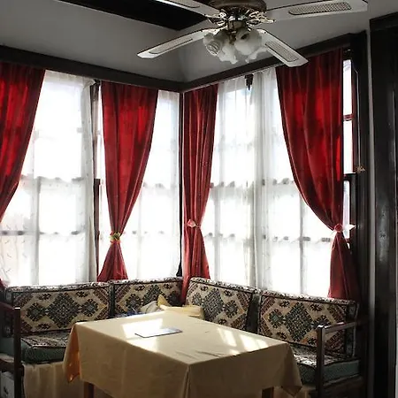 Erken Konak Pension Hotel