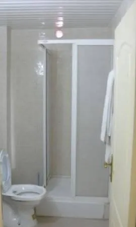 Hotel Erken Konak Pension 3*
