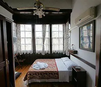 Hotel Erken Konak Pension 3*