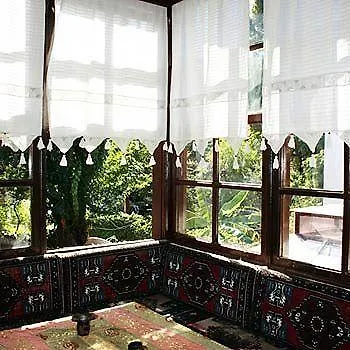 Erken Konak Pension Hotel 3*