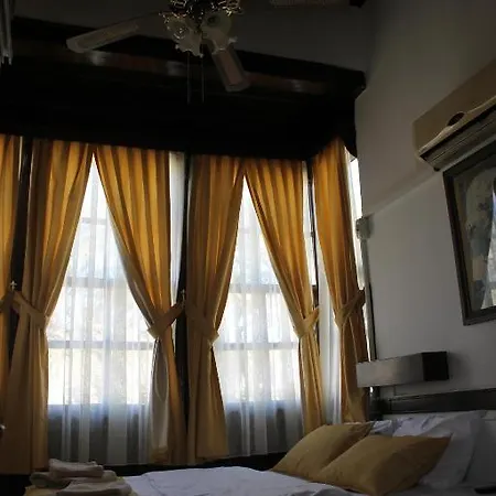Erken Konak Pension Hotel 3*
