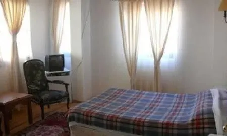 Erken Konak Pension Hotel