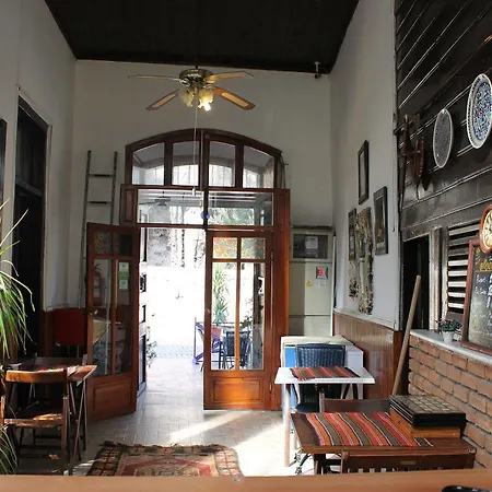 Erken Konak Pension