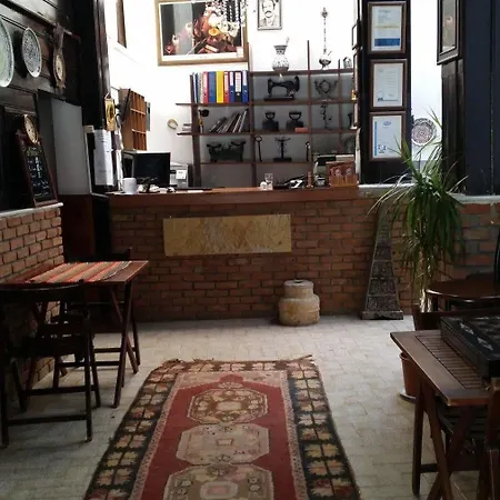 Erken Konak Pension Hotel 3*